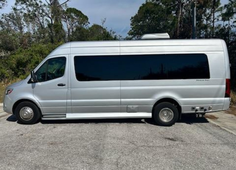 2022 Mercedes Benz Sprinter