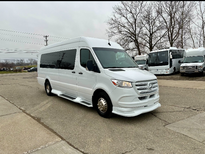 2024 Mercedes Benz Sprinter