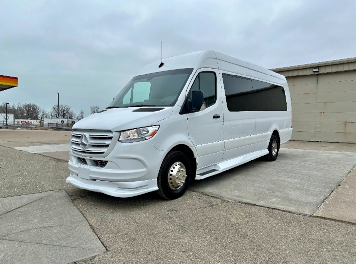 2024 Mercedes Benz Sprinter