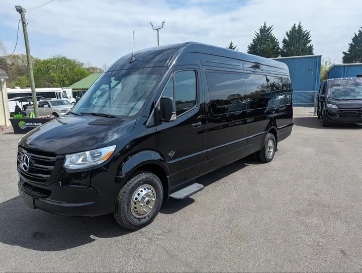 2024 Mercedes Benz Sprinter