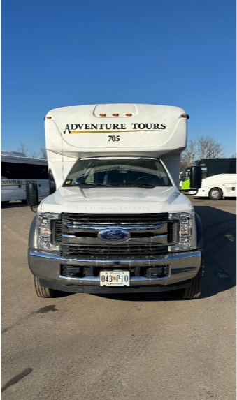 2019 Ford F-550 Executive Shuttle Bus