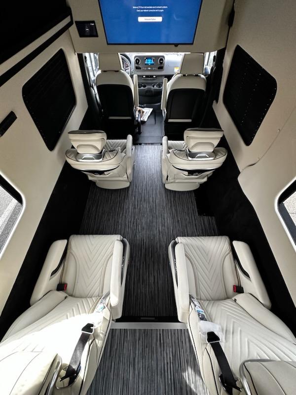 Mercedes-Benz Sprinter 2024