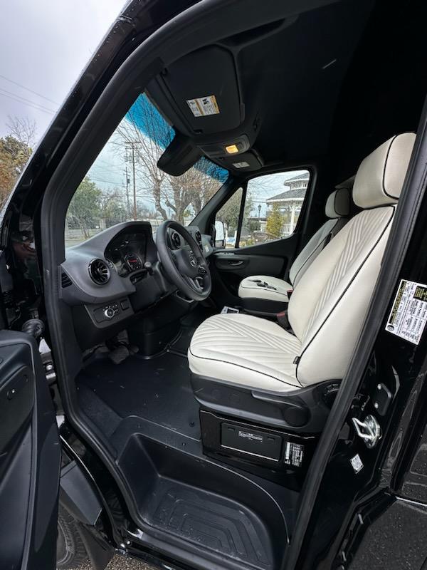 Mercedes-Benz Sprinter 2024