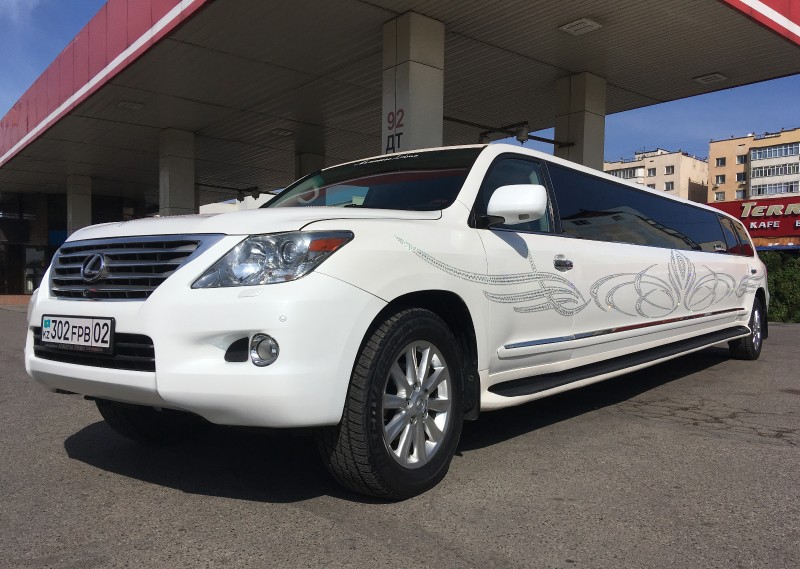 2010 Lexus LX 570 Limousine