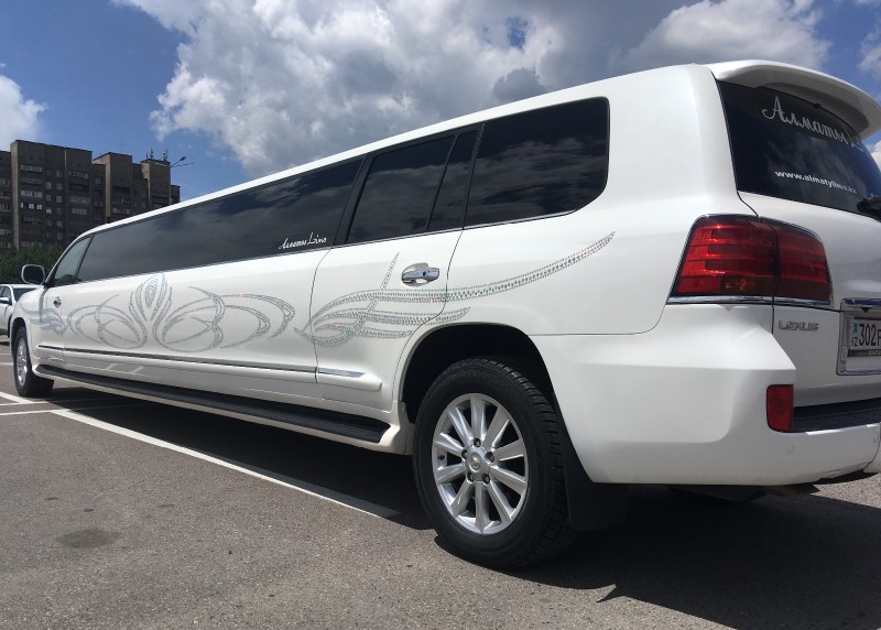 2010 Lexus LX 570 Limousine