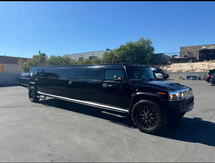 2003 Hummer H2 Limousine