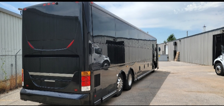 2010 Vanhool C2045 Motorcoach