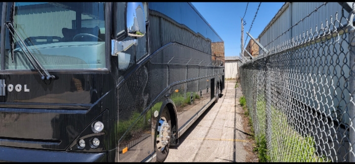 2010 Vanhool C2045 Motorcoach