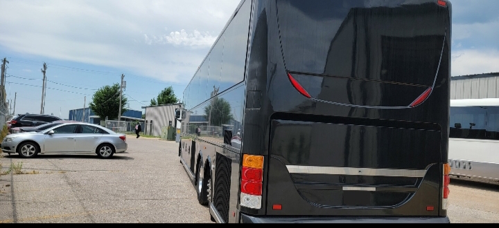 2010 Vanhool C2045 Motorcoach