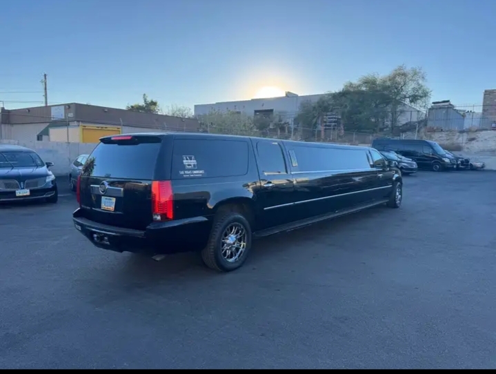 2008 Suburban Limousine