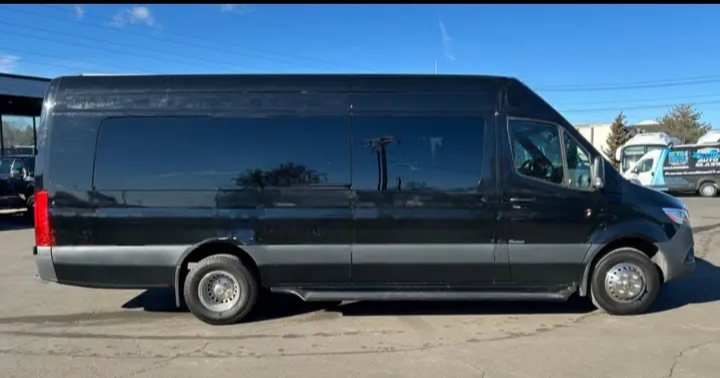 2022 Mercedes Benz Sprinter