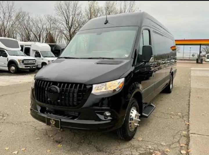 2024 Mercedes Benz Sprinter