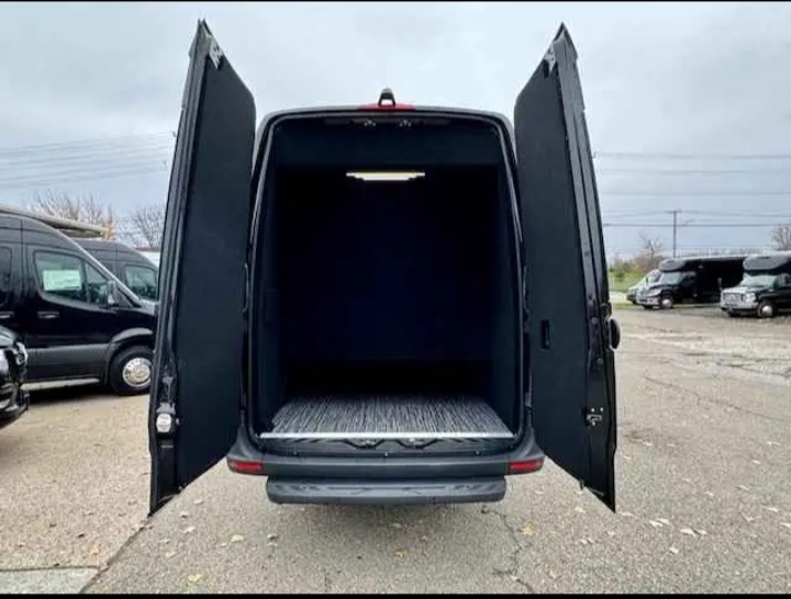 2024 Mercedes Benz Sprinter