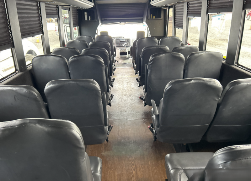 2014 Ford E-450 Shuttle Bus