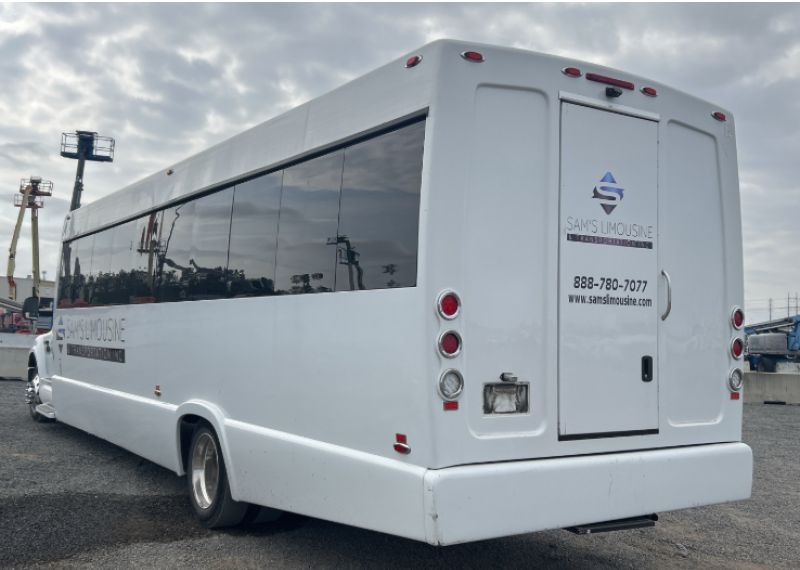 2016 Ford F-650 Shuttle Bus