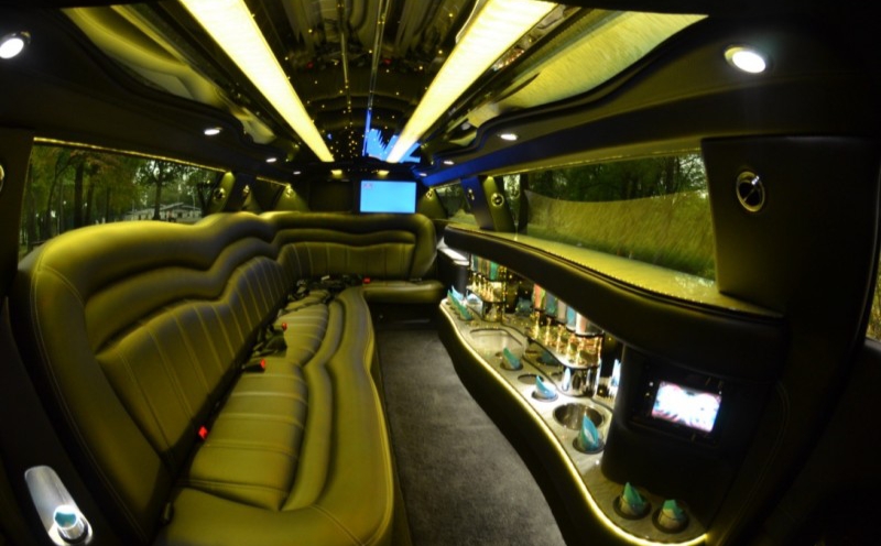 2015 Chrysler 300 Limousine