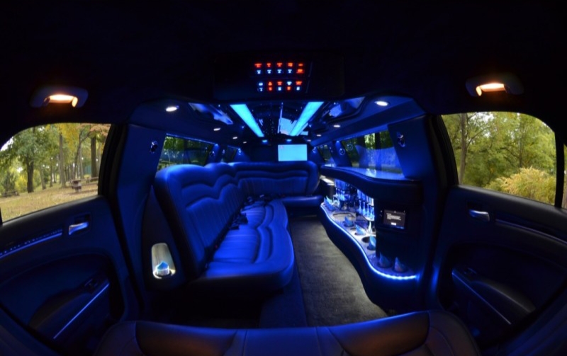 2015 Chrysler 300 Limousine