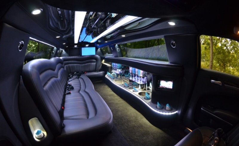 2015 Chrysler 300 Limousine