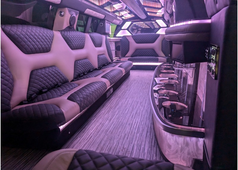 2024 Lincoln Aviator Limousine