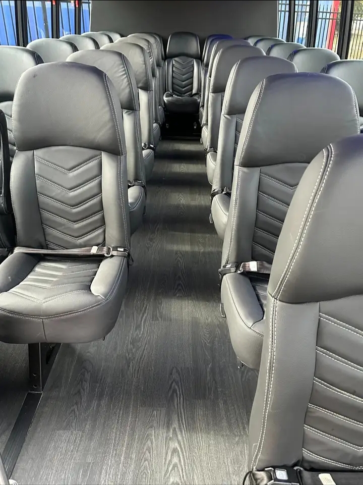 2019 Ford F-550 Shuttle Bus