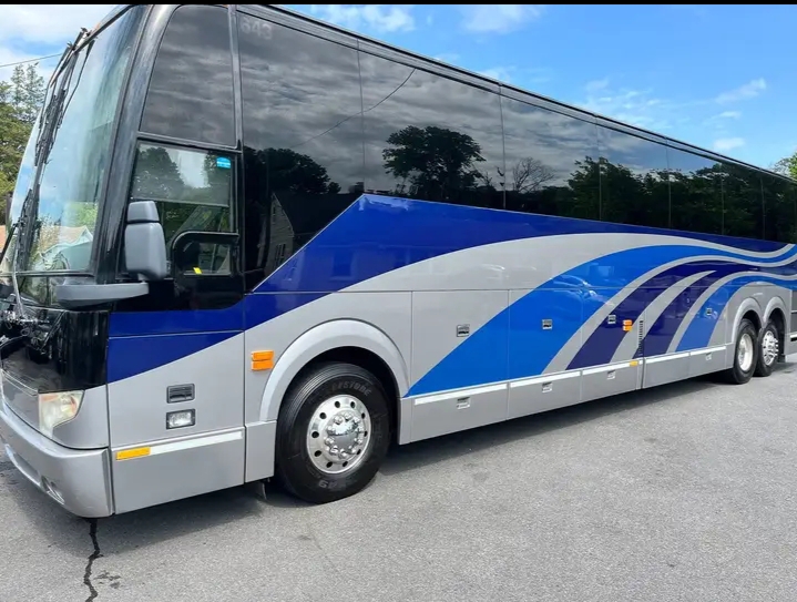 2015 Prevost H3-45 Motorcoach
