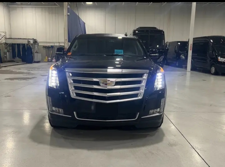 2018 Cadillac Escalade ESV Limousine