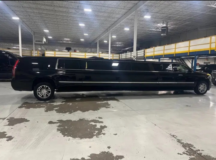 2018 Cadillac Escalade ESV Limousine