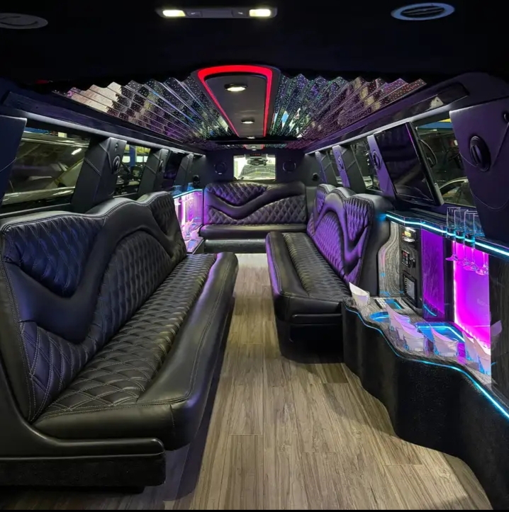 2018 Cadillac Escalade ESV Limousine