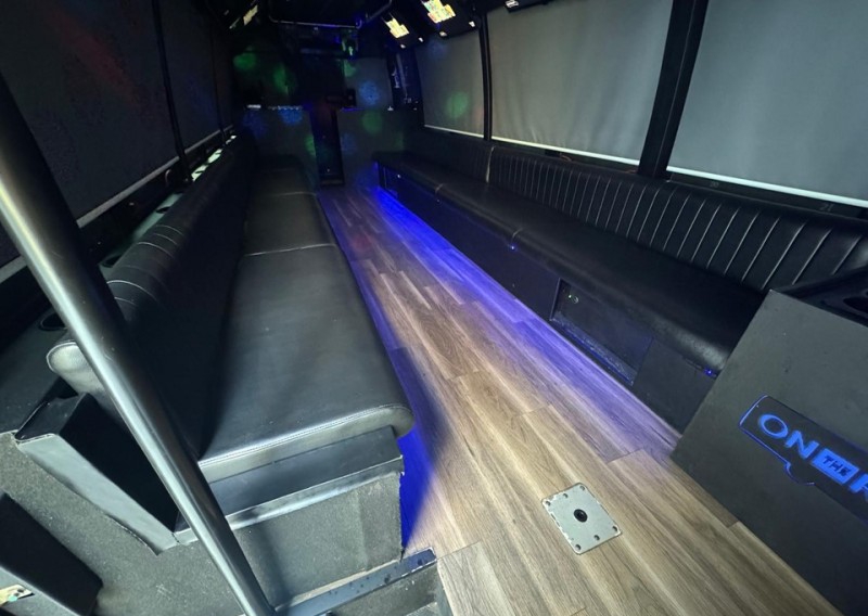 2013 Ford F-550 Party Bus