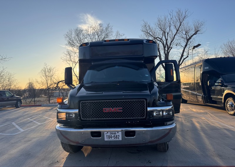2006 GMC C550 Party Bus