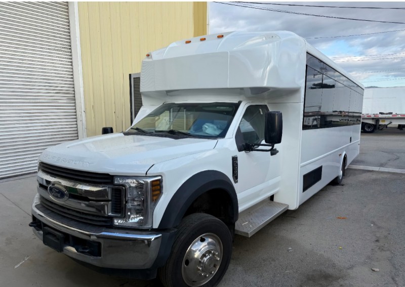 2019 Ford F-550 Party Bus
