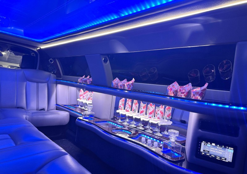 2017 Chrysler 300 Limousine