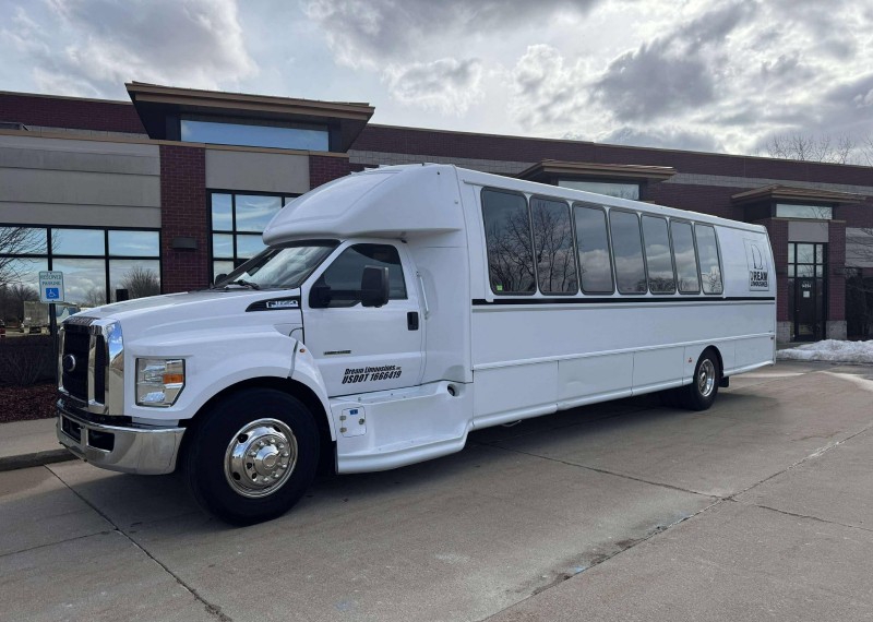 2016 Ford F-650 Limo Bus