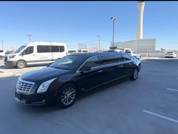 2015 Cadillac XTS Limousine