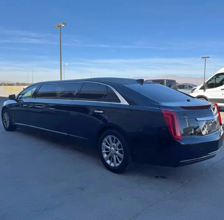 2015 Cadillac XTS Limousine