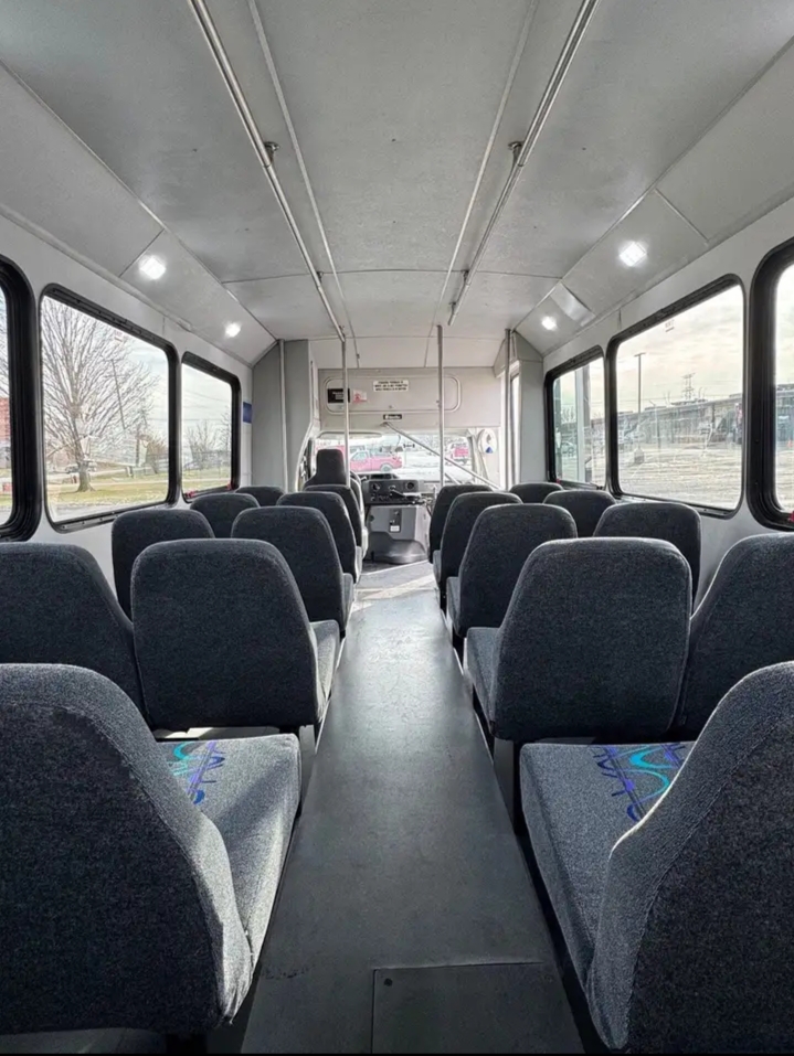 2017 Ford E-450 Shuttle Bus