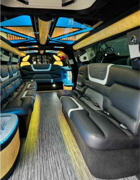 2023 Cadillac Escalade ESV Limousine