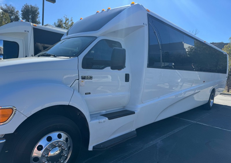 2013 Ford F-650 Shuttle Bus