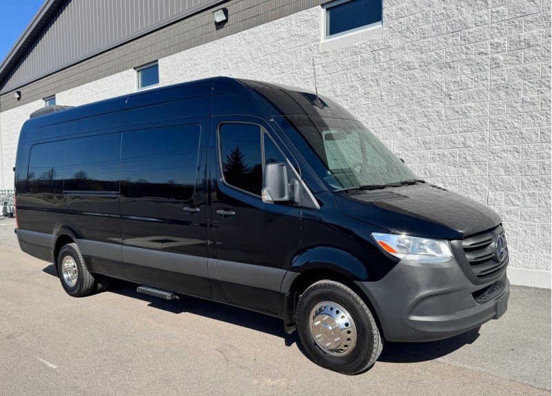 2023 Mercedes Benz Sprinter