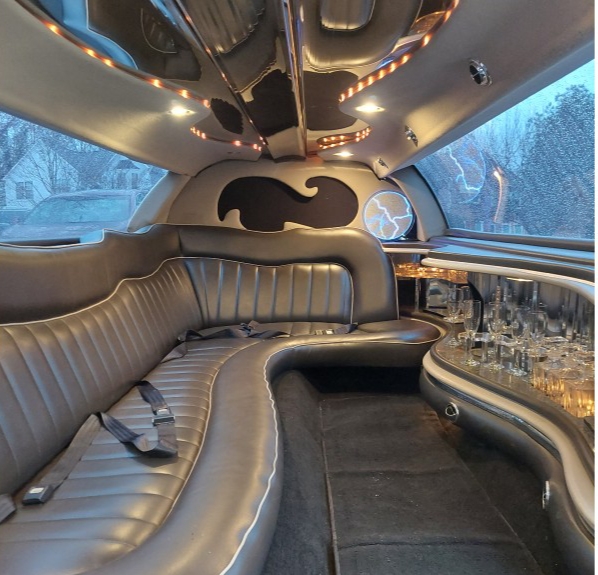 1999 Lincoln Town Car Limousine