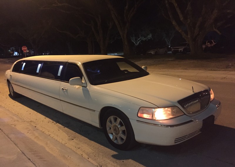 2007 Lincoln Town Car Limousine