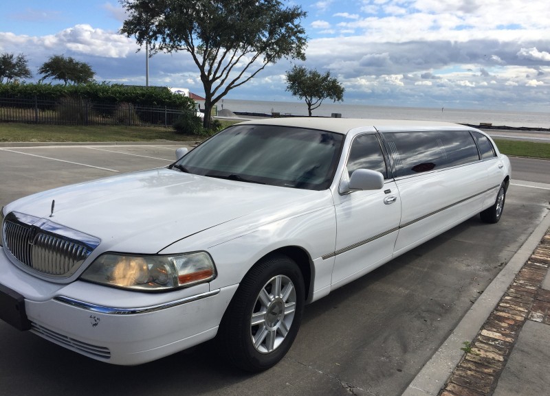 2007 Lincoln Town Car Limousine