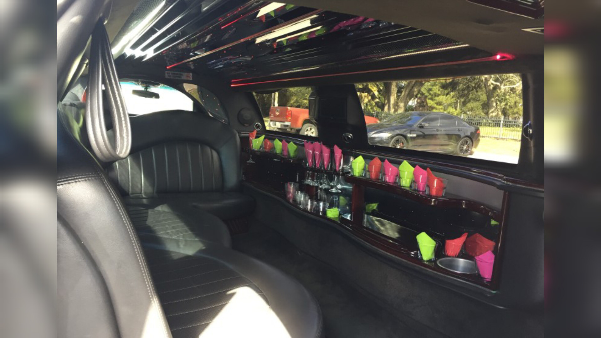 2007 Lincoln Town Car Limousine