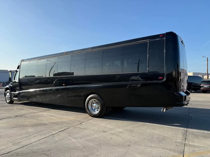 2014 Freightliner Shuttle Bus
