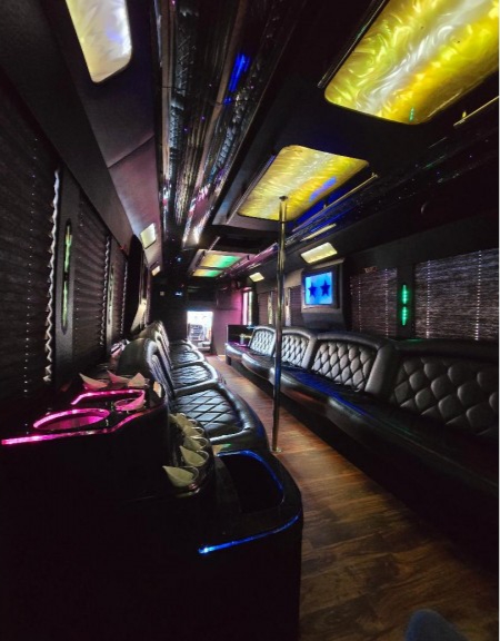 2012 Freightliner Workhorse Party Bus