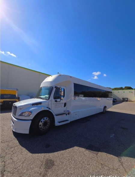 2012 Freightliner Workhorse Party Bus
