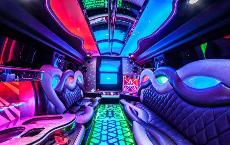 2009 Hummer H2 Limousine
