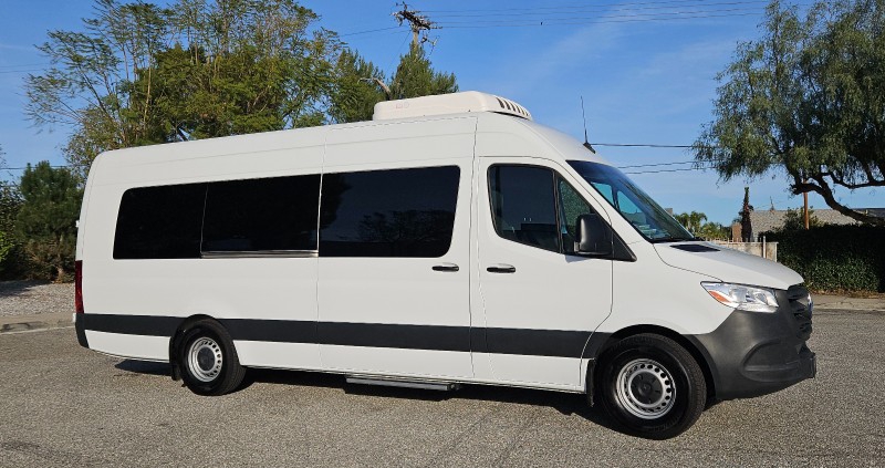 2022 Mercedes Benz Sprinter