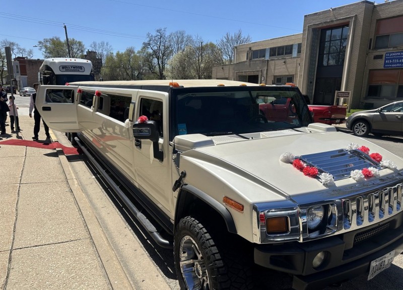 2006 Hummer H2 Limousine