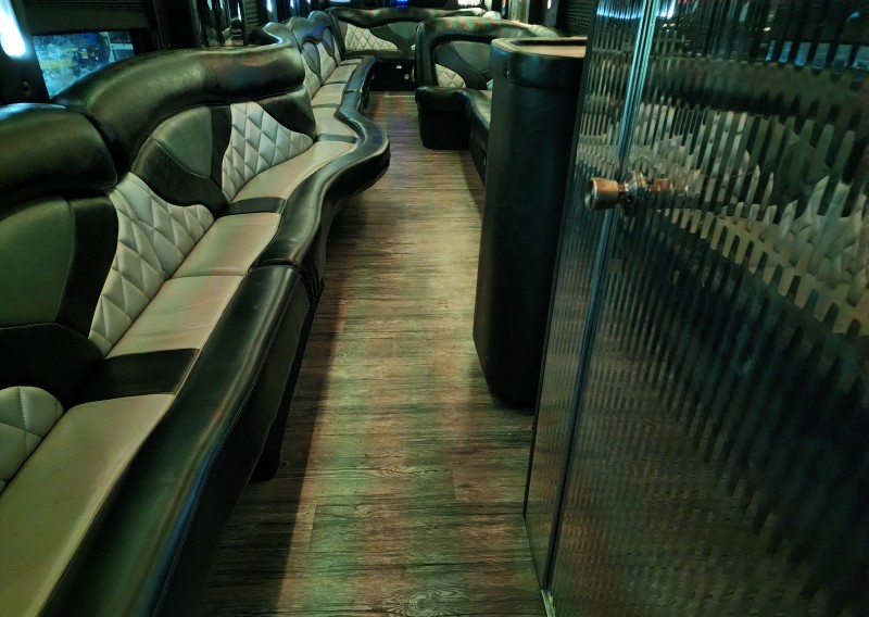 2014 Freightliner Motorcoach Limo